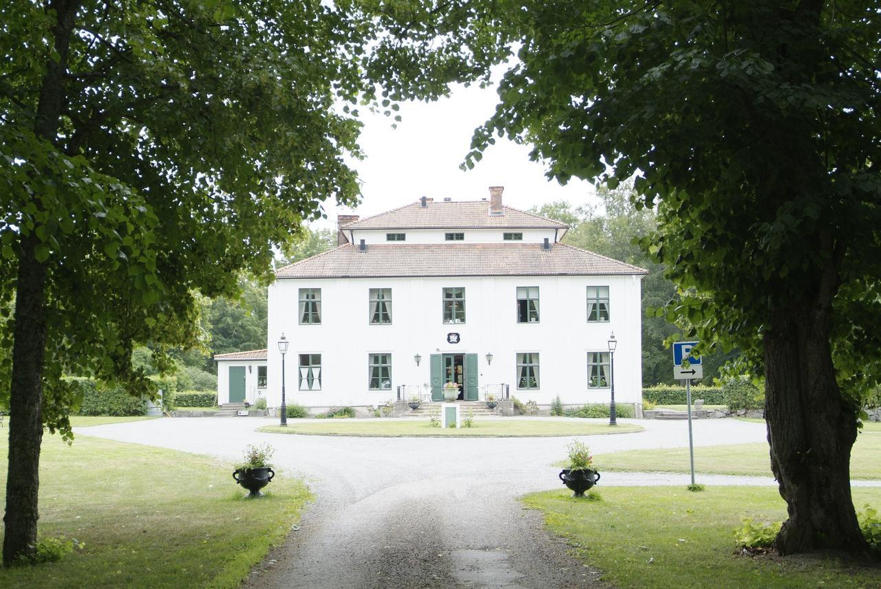 Готель Noors Slott Knivsta  Екстер'єр фото