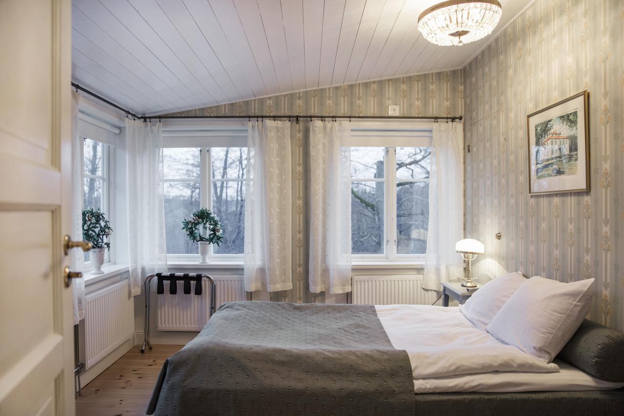 Готель Noors Slott Knivsta  Екстер'єр фото